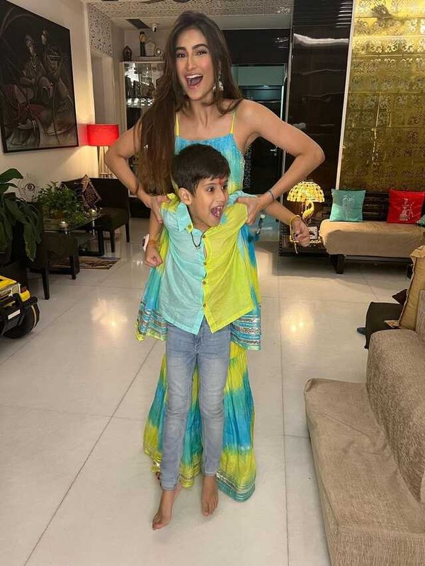 PALAK AND HIS STEP BROTHER RELATION