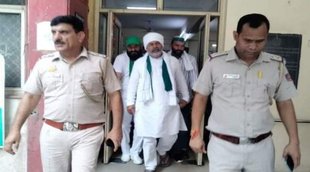 Rakesh Tikait II BKU II Delhi Police
