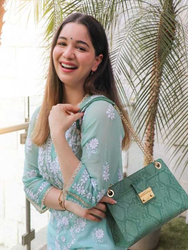 SARA TENDULKAR RAKSHA BANDHAN GIFT FROM HER BROTHER