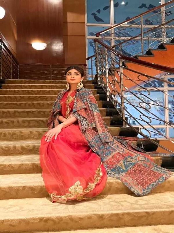 SHILPA SHETTY IN SHAHI AVATAR LOOK