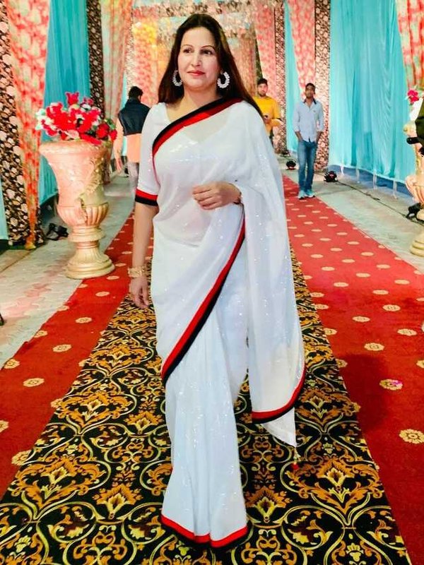 SONALI PHOGAT DIED DUE TO HEART ATTACK