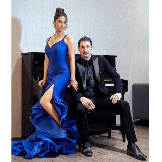 बता दें कि सनी लियोनी इन दिनों म्युजिक अल्बम्स में काम कर रही हैं। 6 सितंबर को उनका नया गाना नाच बेबी रिलीज होगा।