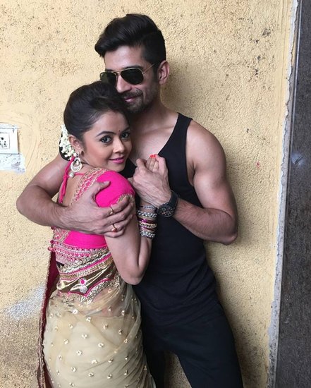 देवोलिना भट्टाचार्य - विशाल सिंह।