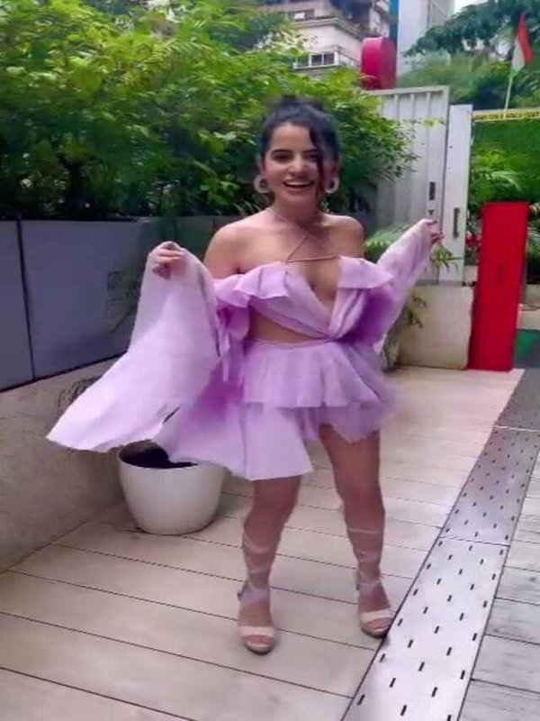 URFI JAVED IN BABY DOLL LOOK