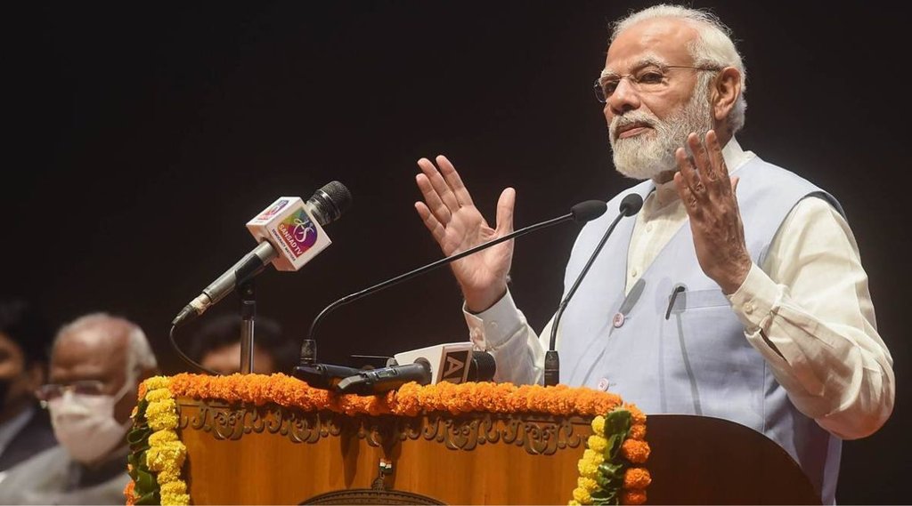PM Narendra modi| pm office| pm photo|