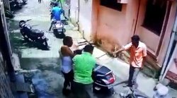 जबलपुरः साइकिल चुराने के आरोप पर 9 साल के बच्चे से ज्यादती, कैमरे पर पीटते दिखे पुलिस के जवान