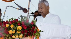 Independence Day: सीएम नीतीश कुमार ने किया 10 लाख नौकरियों समेत 20 लाख को रोजगार देने का ऐलान, तेजस्‍वी ने पढ़े तारीफ में कसीदे