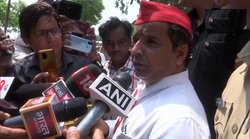 Dharmendra Yadav on CM Yogi: सीएम योगी पर भड़के धर्मेंद्र यादव, बोले- बेईमानी से चुनाव हरवा दिया