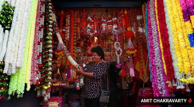 Ganesh Chaturthi 2022, Ganesh Chaturthi 2022 pictures, Ganesh Chaturthi 2022 photographs, Ganesh Chaturthi 2022 celebrations, Ganesh Chaturthi 2022 photos, Ganesh Chaturthi 2022 pics, devotees celebrating Ganesh Chaturthi, indian express news