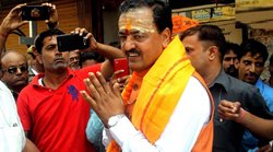 UP Politics:अखिलेश यादव पर केशव प्रसाद का पलटवार- यूपी की जनता ने उन्हें भगा दिया है, वो बीजेपी हटाओ का नारा न दें