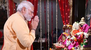 PM Performs Aarti, Piyush Goyal, Ganesh Chaturthi