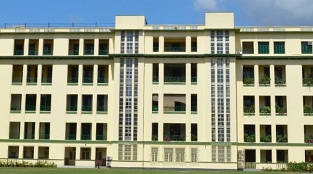 स्‍टूडेंट ने देखी असिस्‍टेंट प्रोफेसर की इंस्‍टा पर बिकिनी में तस्‍वीर, पेरेंट्स ने शिकायत की तो यूनिवर्सिटी ने नौकरी छोड़ने को किया मजबूर    