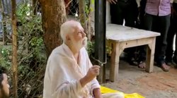 प्रतापगढ़: धरने पर क्‍यों बैठ गए राजा भैया के पिता उदय प्रताप सिंह, पढ़ें पूरा मामला