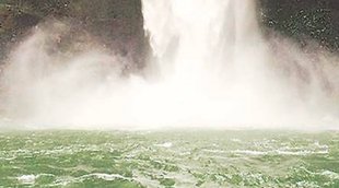 Women Take Bath, Women take Open Bath in Waterfall , Pune police Filed Case
