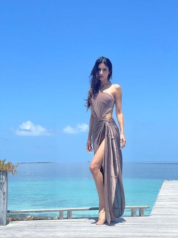 AFTER THE HIT OF BRAHMASTRA MOUNI ROY BECOMES MORE SIZZLING