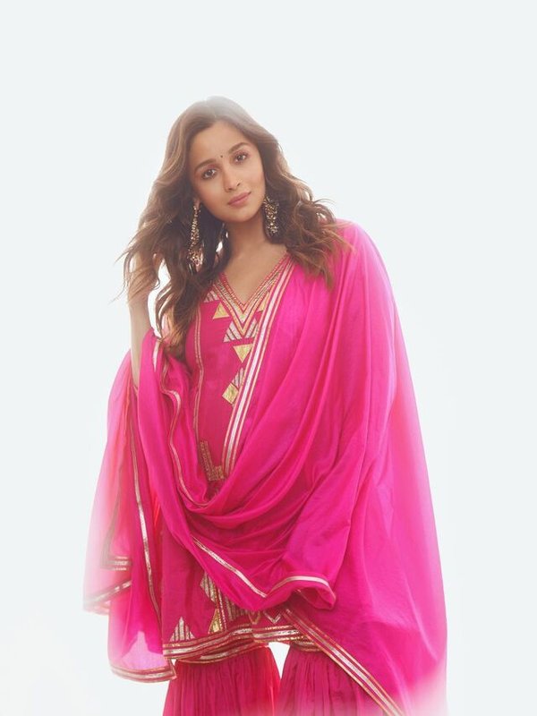 ALIA BHATT IN PINK SHARARA LOOK