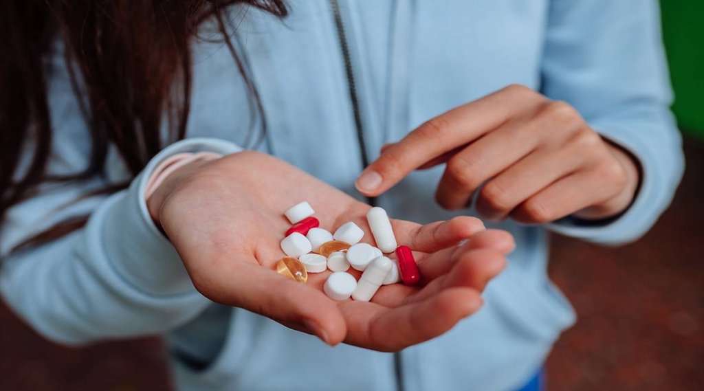 Antibiotics, Antibiotics, Side Effects of Antibiotics, Benefits of Antibiotics,
