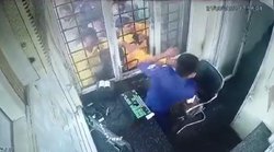 UP: भदोही में टोलकर्मी की प‍िटाई, बीजेपी सांसद रमेश चंद बिंद के काफिले में चल रहे लोगों पर बंदूक से पीटने का आरोप