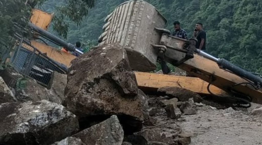 Chandigarh Manali highway, Pandoh, landslide, Himachal Pradesh