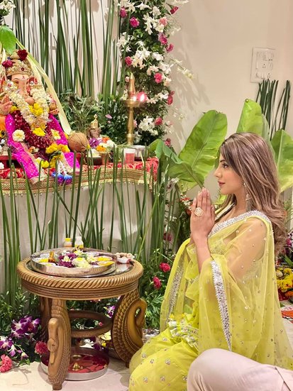 निक्की बता चुकी हैं कि उन्होंने अपने घर की सजावट खुद से की है।