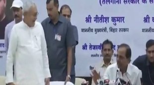 Nitish KCR Viral Video| Nitish Kumar| KCR Patna Photo|