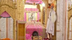 पटनाः गुरुद्वारे में श्रद्धालु ने भेंट किए 5 करोड़ के नकली गहने, मिली 3 दिन बर्तन धोने की सजा