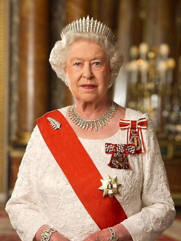 QUEEN ELIZABETH II - 7 INTERESTING FACTS