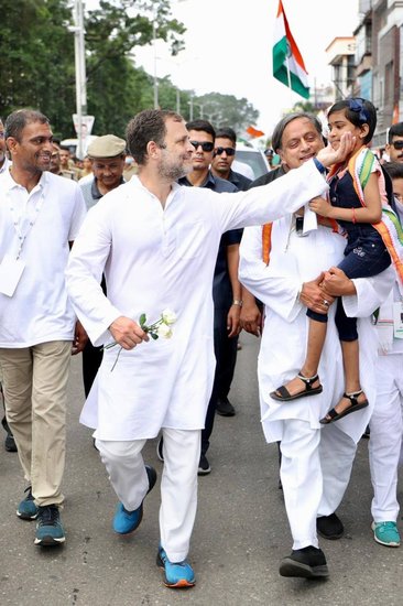 कांग्रेस के 118 नेता और हैं जो कन्याकुमारी से कश्मीर तक पूरी यात्रा में राहुल गांधी के साथ चल रहे हैं। 