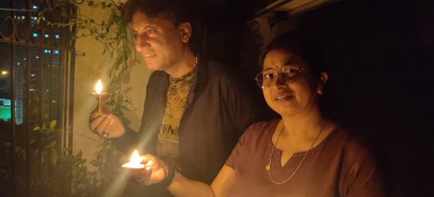 राजू श्रीवास्तव ने लखनऊ की शिखा श्रीवास्तव से शादी रचाई थी। दोनों की शादी साल 1993 में हुई थी।