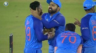 Rohit Sharma and Dinesh Karthik bromance on the field