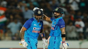 Suryakumar Yadav | Virat Kohli | IND vs AUS