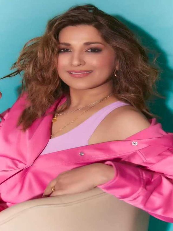 SONALI BENDRE IN BOLD LOOK