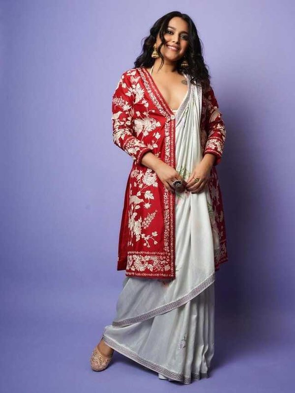 SWARA BHASKAR IN STYLISH SAREE LOOK
