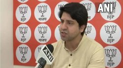 कांग्रेस नेता ने AAP-BJP को बताया छोटा और बड़ा रिचार्ज तो बोले पूनावाला- फिर बोलिए कि ‘आप’ के साथ गठबंधन ऐतिहासिक गलती थी