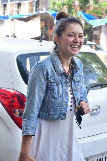 हंसिका मोटवानी।