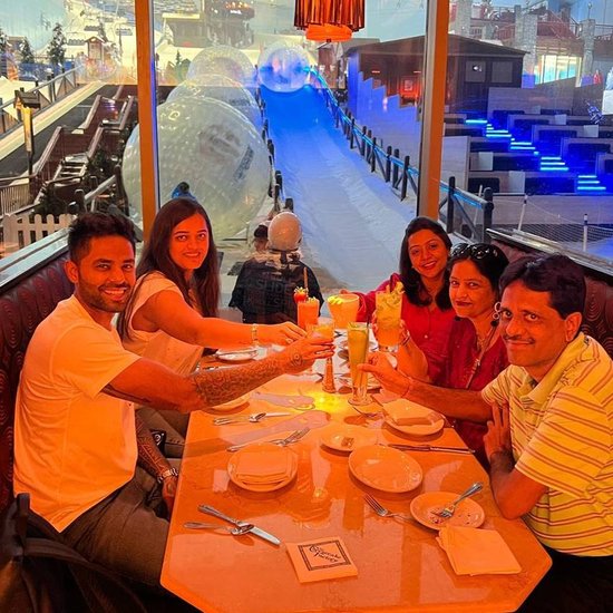 Suryakumar Yadav And His Family2