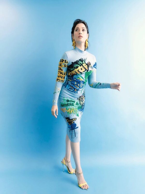 TAMANNAH BHATIA IN BLUE PRINTED BODYCON DRESS