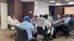 बिहारः अफसरों संग बैठक की तेज प्रताप ने बनवाई Reel तो उठे कई सवाल, जानिए पूरा मामला