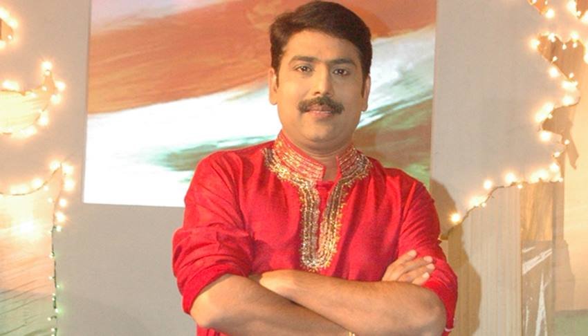 शैलेश लोढ़ा शो से अलग होने के बाद मुशायरे की दुनिया में लौट चुके हैं।