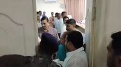 नीतीश कुमार के उद्योग मंत्री की बैठक में RJD विधायक का हंगामा, जानिए क्यों हुईं आगबबूला