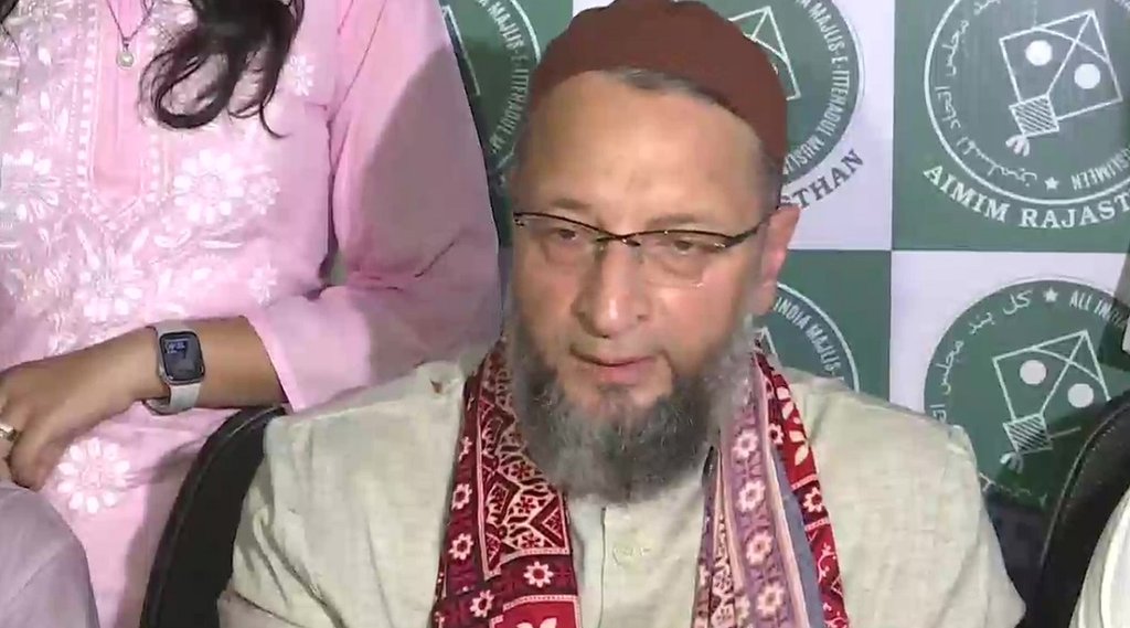 Asaduddin Owaisi, Rajasthan, Hijab Row,