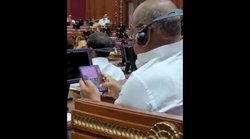 खेल रहे हैं ताश और कर रहे हैं प्रदेश का नाश- विधानसभा में BJP विधायक के तीन पत्ती खेलने के वायरल वीडियो पर अखिलेश का तंज