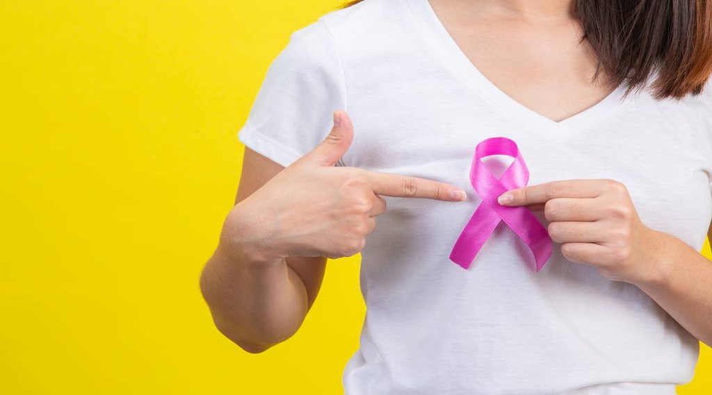 "Breast cancer, causes of breast cancer, breast cancer and moles,