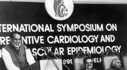 RSS वर्कर के हमले से टूट गई थी चंद्रशेखर की उंगली, गोलवलकर को लेकर हुआ था बवाल