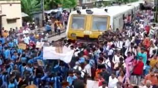 West Bengal| Student Protest| Teacher Transfer