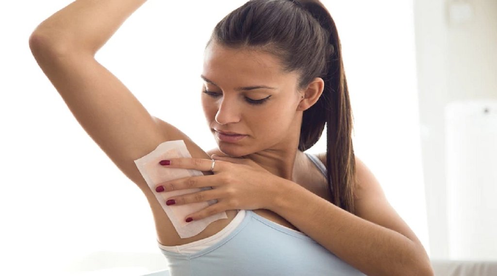 turmaric and lemon juice benefits, best home remedies for dark underarms,how to lighten underarm