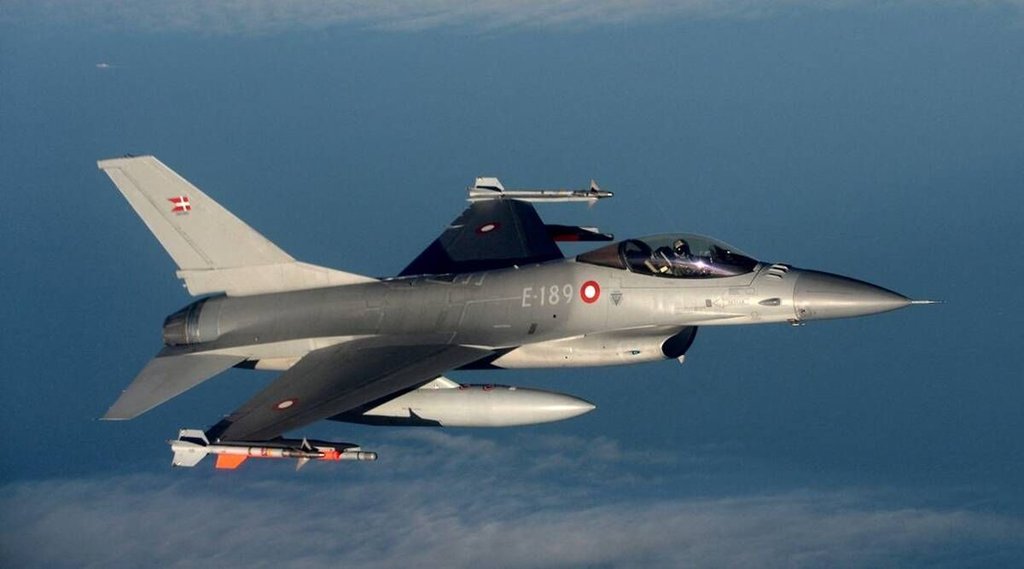 f16 fighter jet| america| pakistan