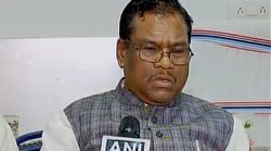 MP News: निरीक्षण के दौरान नहीं मिले अधिकारी तो बरस पड़े फग्गन सिंह कुलस्ते, फोन पर ही लगा दी क्लास