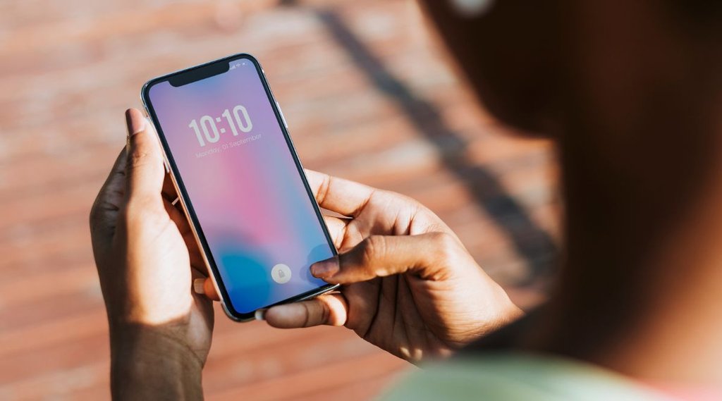whatsApp support end on iphones