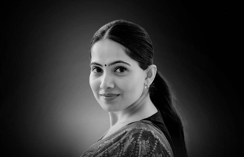 Jaya Kishori: जया किशोरी सोशल मीडिया की चर्चित शख्सियत हैं। उन्हें बड़ी संख्या में लोग फॉलो करते हैं। जया किशोरी अपने फॉलोअर्स को मोटिवेट करने का काम भी करती हैं। वह लगभग रोज ही अपने मोटिवेशनल कोट्स लोगों के साथ शेयर करती हैं। आइए देखें उनके कुछ लेटेस्ट मोटिवेशनल कोट्स: